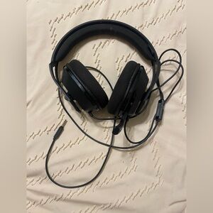 Nacon RIG 300hn Sleek Black & Blue Wired Gaming Headset